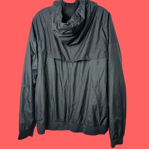 Nike Mens  Hooded Windbreaker Jacket Lightweight Zip-Up With Logo Black/ Gray - Picture 2 of 14